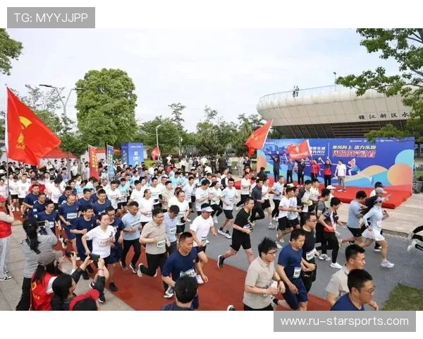 世界田径联盟在赛事筹办中推动志愿者国际交流与能力认证，世界田径竞标赛